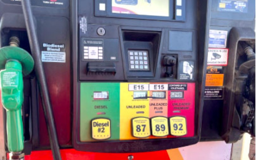 Preocupan los altos precios de la gasolina en Texas