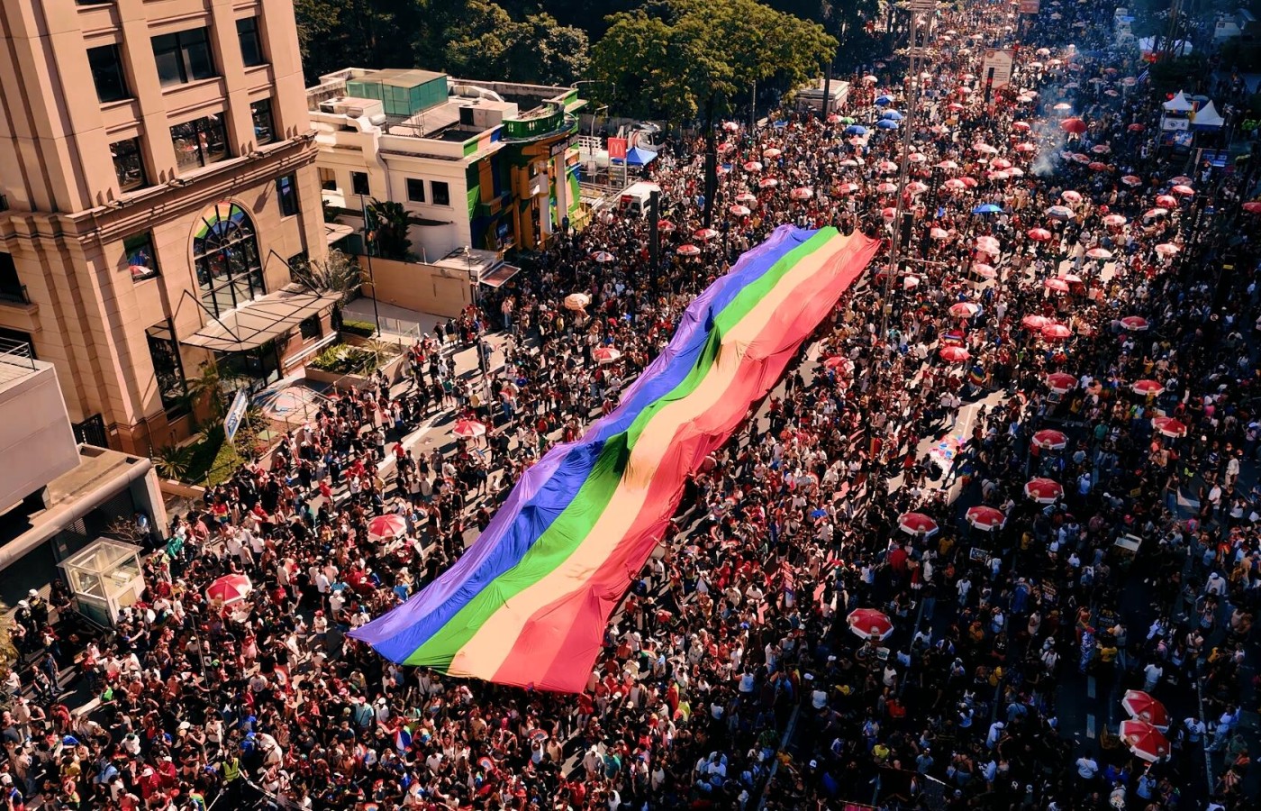 La Parada LGBT de São Paulo reúne a millones en una celebración histórica