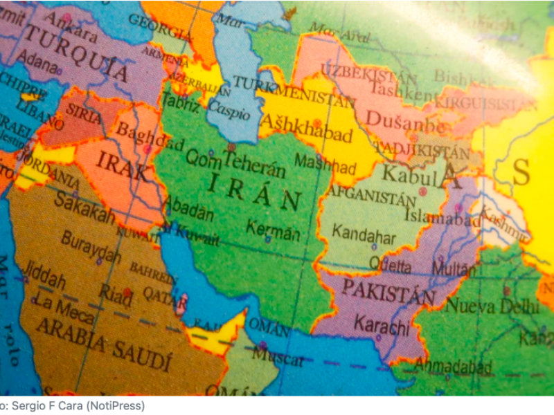 Irán declara cierre de Ormuz y disputa escala tras bombardeos en Líbano