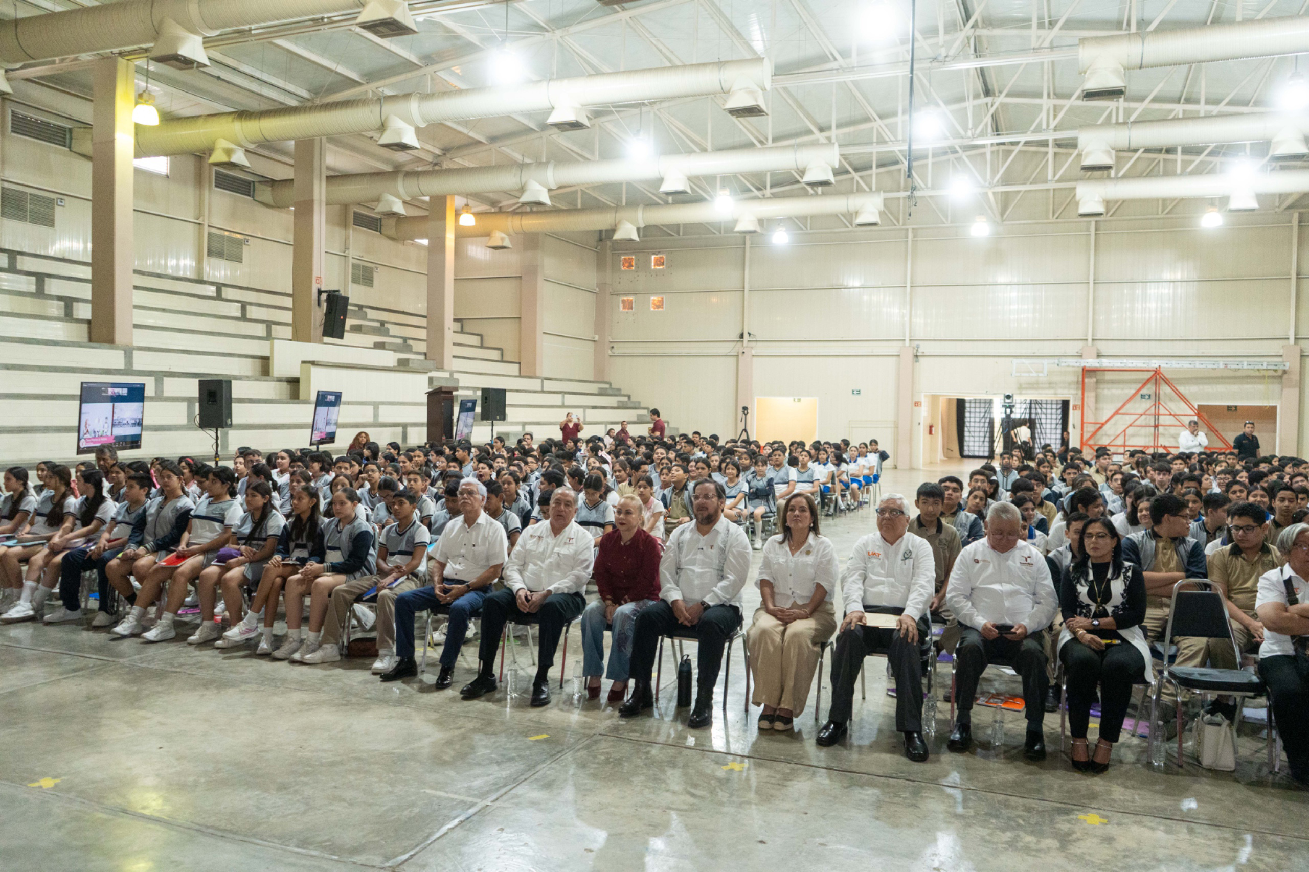 uat clases masivas